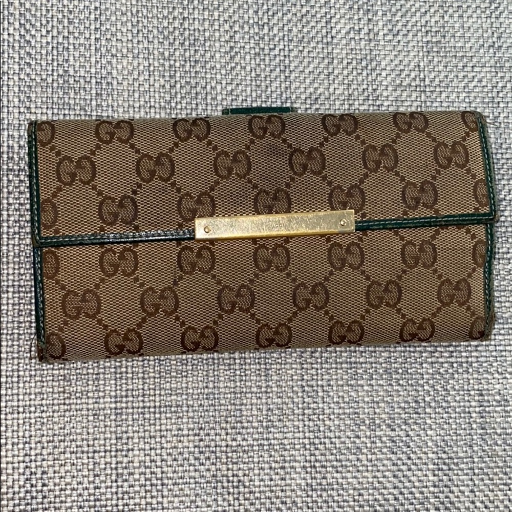 GUCCI Original GG Canvas Wallet with Green Leather